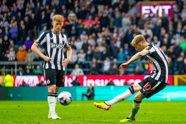 分析比赛的 分析比赛的